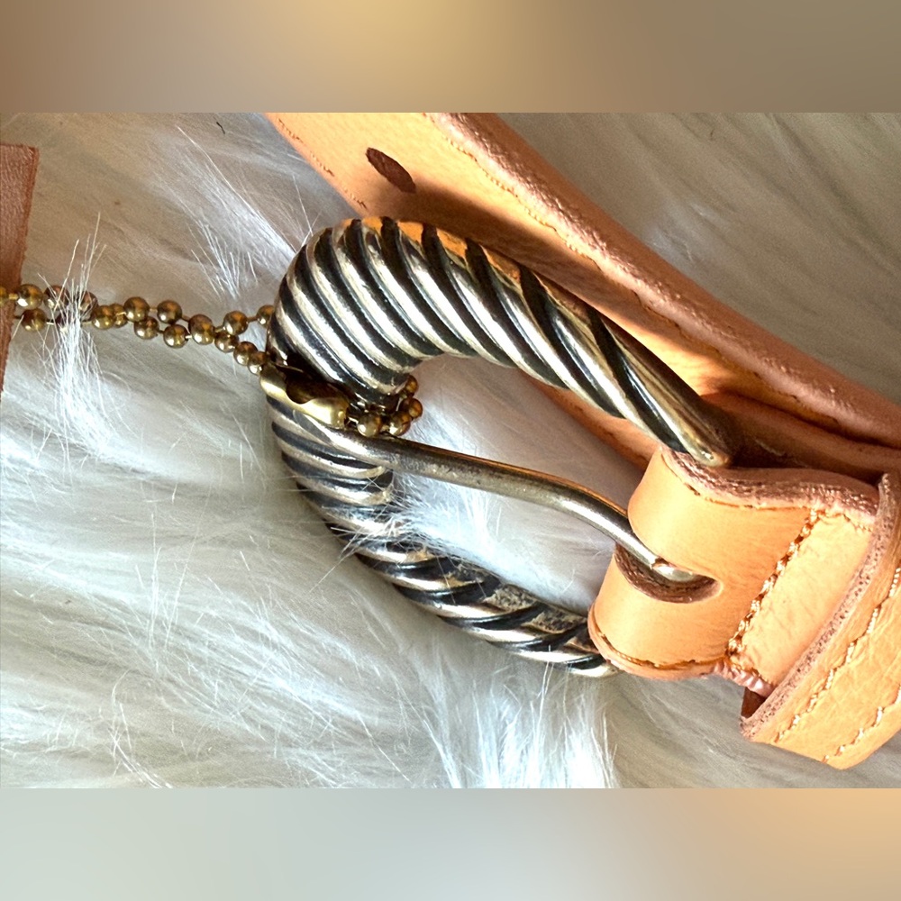 🇨🇦 Brave Leather Collection - Lisette - Picture 9 of 15